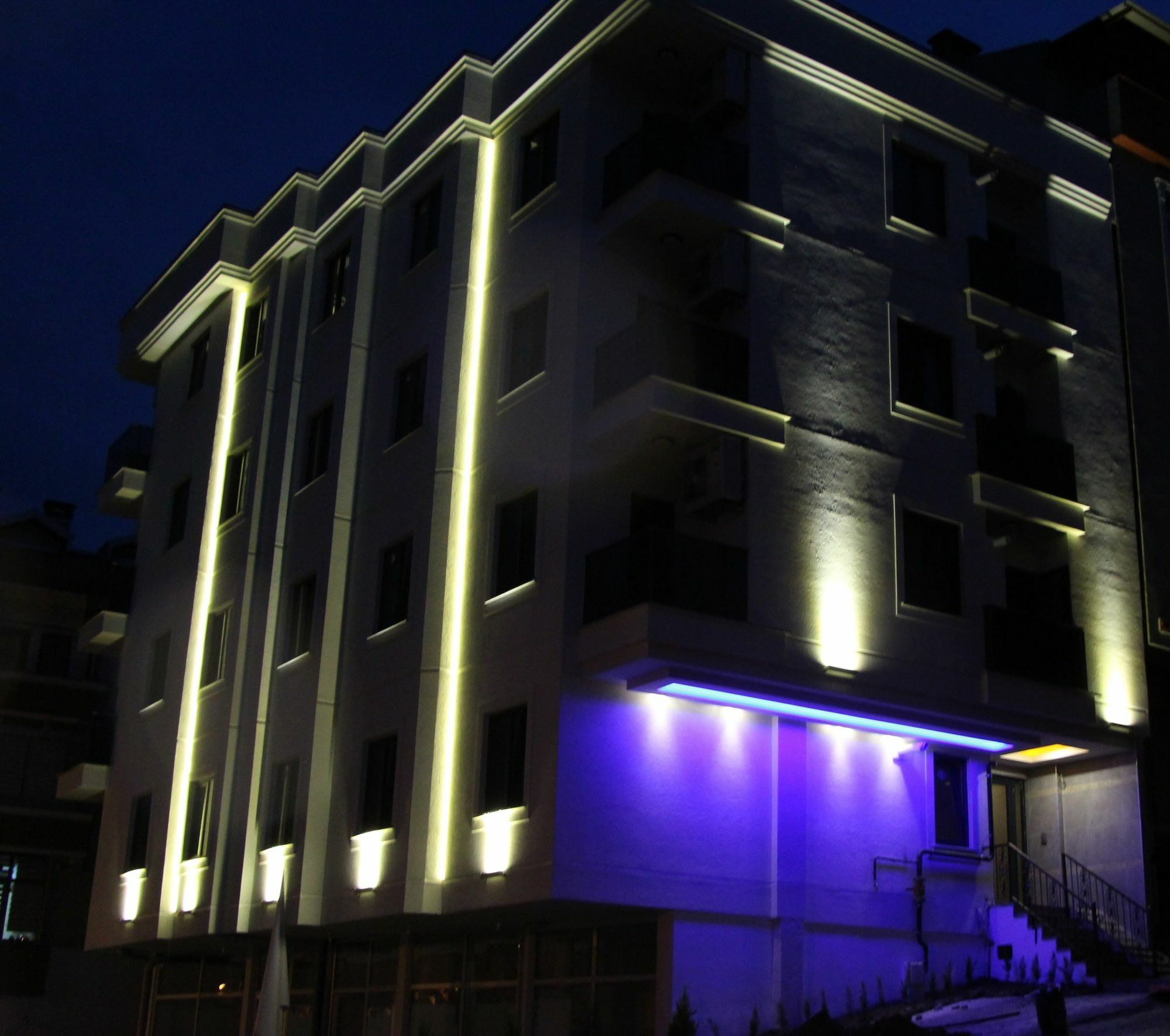 Ekinoks Suit & Apart Otel Trabzon Bagian luar foto
